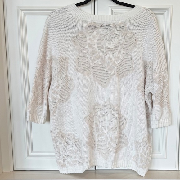 Cabi Lotus Pullover – Ivory Floral Open Knit – XS - Picture 3 of 4